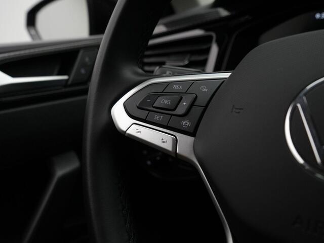 Volkswagen POLO 1.0 TSI 95 pk DSG Life | Achteruitrijcamera | Navigatie | Climatronic | Apple Carplay / Android Auto