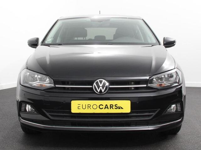 Volkswagen POLO 1.0 TSI 110pk Highline Navigatie Apple Carplay/Android Auto Parkeersensoren Stoelverwarming Ledverlichting Getinte ramen Climate Control