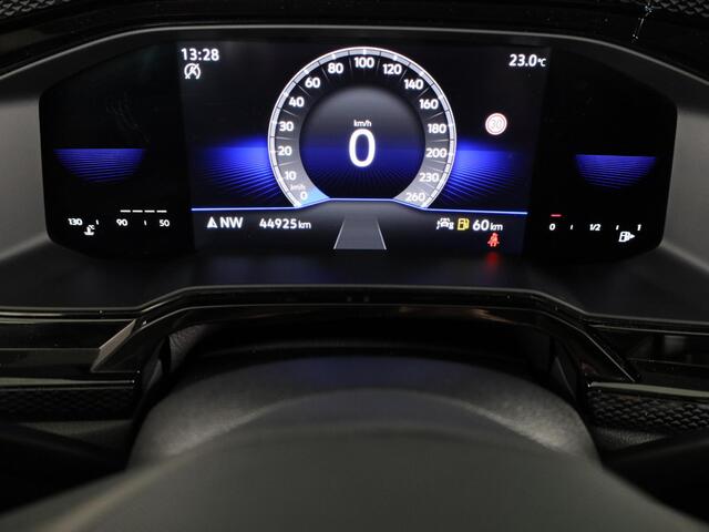 Volkswagen POLO 1.0 TSI Life 95PK | Navigatie | Camera | Keyless entry | Parkeersensoren | Stoelverwarming