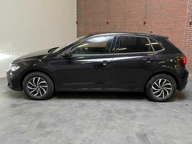Volkswagen POLO 1.0 TSI Life Edition / AUTOMAAT/ GARANTIE TM 09-2028/ APP-CONNECT/ ADAPT. CRUISE/ PARK. SENSOREN + CAMERA/ AIRCO/ DAB/ 15" LMV/ LED