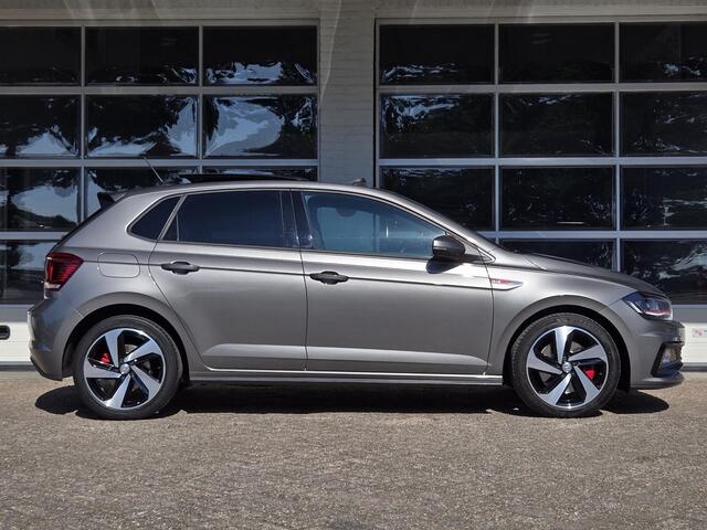 Volkswagen POLO 2.0 TSI GTI | PANORAMA | CAMERA | BEATS | STOELVERWARMING | LED PLUS |
