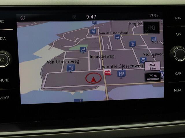 Volkswagen POLO 1.0TSI/95PK Comfortline R Line ext. · Panoramadak · Apple Car Play · Navigatie ·