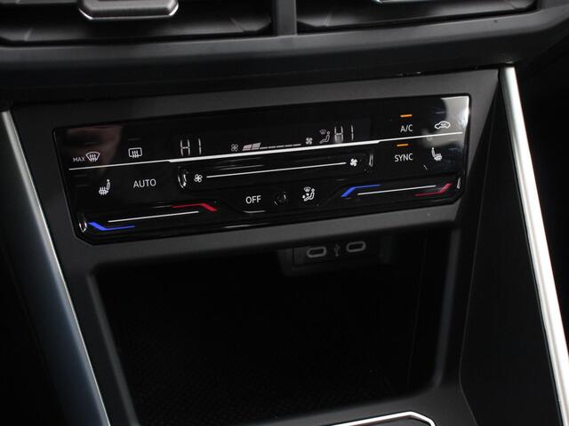 Volkswagen POLO 1.0 TSI Move Navigatie App Connect / Android Auto / Apple Carplay Climate Control Parkeer sensoren Lichtmetalen Velgen Dab Digitale Cockpit