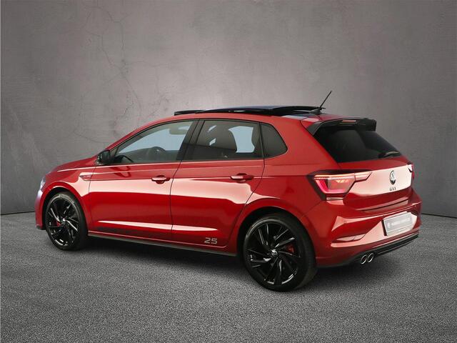 Volkswagen POLO GTI Edition 25 2.0 TSI 207pk DSG Automaat Panoramadak, Beats audio, LED matrix koplampen, Adaptive cruise control, Navigatie, Achteruitrijcamera, Stoelverwarming