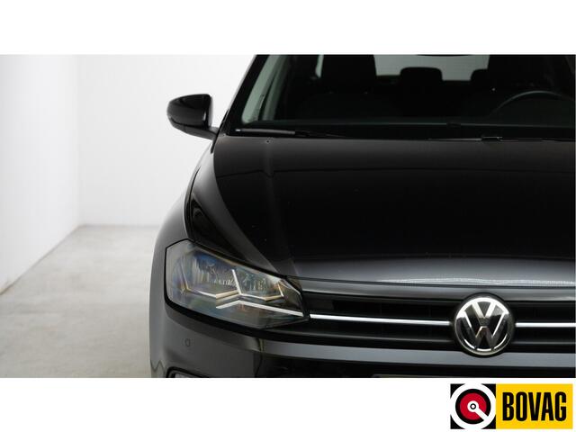 Volkswagen POLO 1.0 TSI Highline Automaat 96 PK Stoelverwarming | Full map Navigatie | Apple Carplay | PDC | 16 inch velgen | Licht en Zicht pakket, Extra getint glas achter