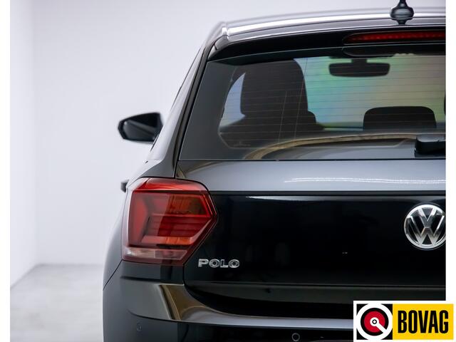 Volkswagen POLO 1.0 TSI Highline Automaat 96 PK Stoelverwarming | Full map Navigatie | Apple Carplay | PDC | 16 inch velgen | Licht en Zicht pakket, Extra getint glas achter
