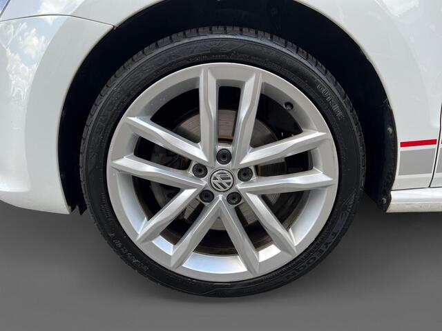 Volkswagen POLO 1.0 TSI Highline BEATS | PANO | AUT | NAVI | PDC | APPLE CARPLAY / ANDROID AUTO |