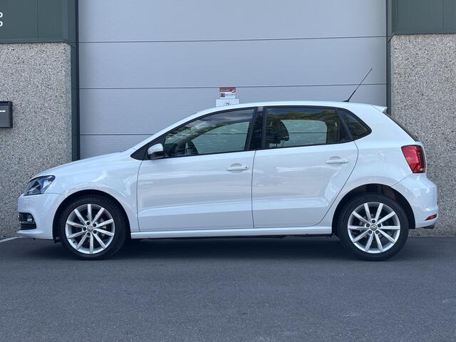 Volkswagen POLO 1.2 TSI Highline Automaat 1 Eigenaar Airco Navi Stoelverwarming
