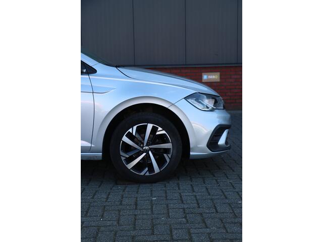 Volkswagen POLO 1.0 TSI Life Automaat | LED | camera | NAP