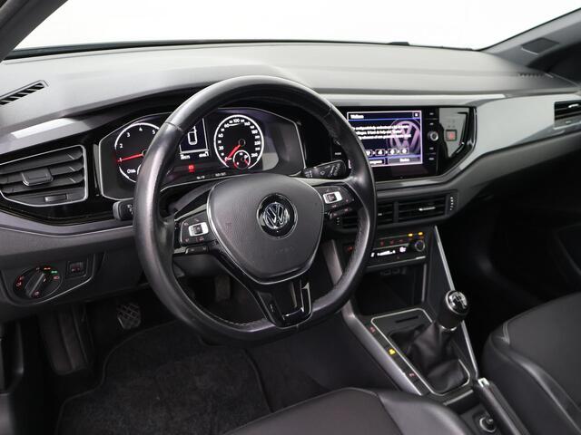 Volkswagen POLO 1.0 TSI Highline | 95 PK | Navigatiesysteem | Parkeersensoren | Adaptive cruise control | Apple Carplay/Android Auto |