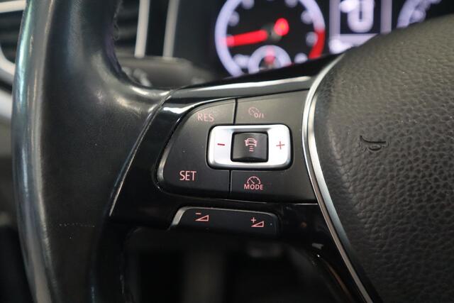 Volkswagen POLO 1.0 TSI Highline ACC Climate Automaat NAP Trekhaak