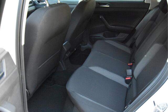 Volkswagen POLO 1.0 TSI 96 PK Life Fabrieksgarantie Parkeersensoren Carplay NAP 1e eigenaar