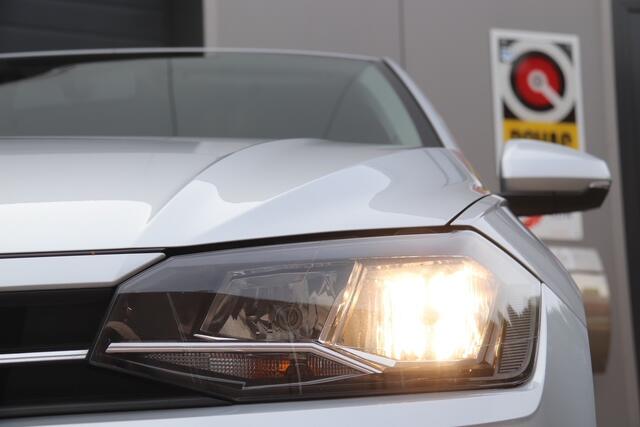 Volkswagen POLO 1.0 TSI Comfortline Navigatie, LM velgen