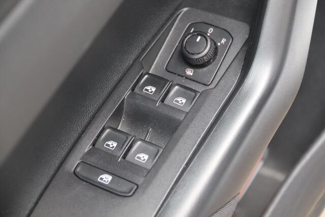 Volkswagen POLO 1.0 TSI Comfortline Navigatie, LM velgen