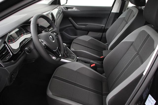 Volkswagen POLO 1.0 TSI DSG Highline Navigatie Climate Control Cruise Control DAB Bluetooth Lichtmetalen velgen