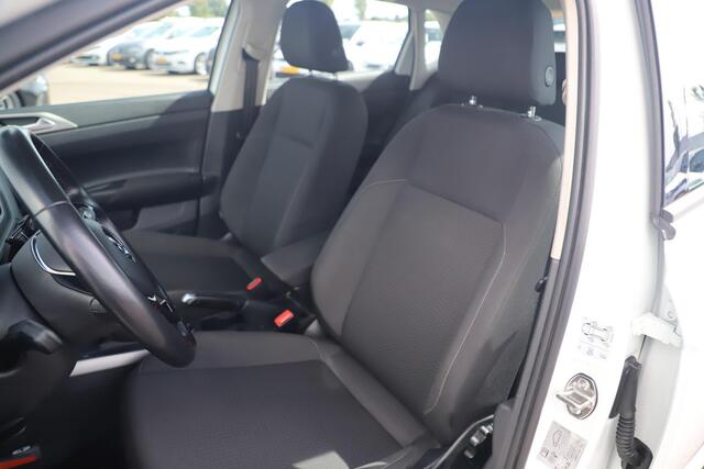 Volkswagen POLO 1.0 TSI Comfortline 95PK NAP! Carplay Android Navigatie Airco Adaptive Cruise 17 inch R-Line Zwarte/Gepolijste Velgen Nieuwe All-Seasons!
