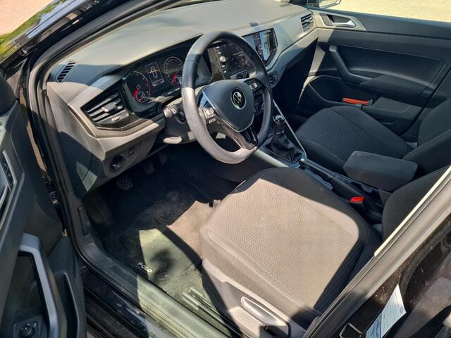 Volkswagen POLO 1.0 TSI 95pk R-Line Edition / R-Line Exterieur / App / Climate Control / Parkeersensoren / 16" LMV