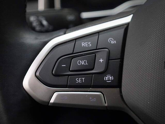Volkswagen POLO 1.0TSI/95PK R-Line · Panoramadak · Navigatie · Camera+Parkeersensoren · Garantie tot januari 2026