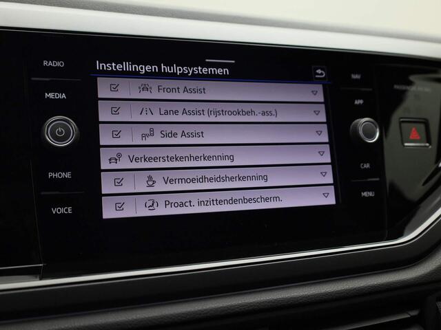Volkswagen POLO 1.0TSI/95PK R-Line · Panoramadak · Navigatie · Camera+Parkeersensoren · Garantie tot januari 2026