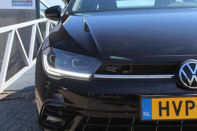 Volkswagen POLO 1.0 TSI 2x R-Line Lage kilometerstand!!/Virtual cockpit/Automaat/IQ Light/Adaptive cruise control/Navigatie/Apple carplay/Climate control/Stoelverwarming/Parkeersensoren rondom/DAB//17" Licht metalen velgen.