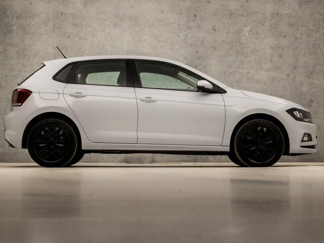 Volkswagen POLO 1.0 TSI Sportline Automaat (VIRTUAL COCKPIT, APPLE CARPLAY, GROOT NAVI, ADAPTIVE CRUISE, SPORTSTOELEN, PARKEERSENSOREN, ELEK PAKKET, NIEUWSTAAT)