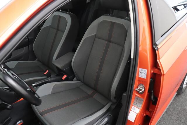 Volkswagen POLO 1.5 150 PK Aut. R-Line Pano-dak Climate 17'LMV Adapt. Cruise