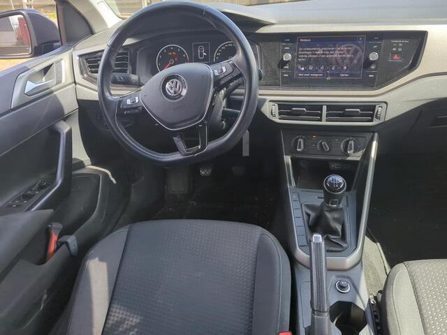Volkswagen POLO 1.0 MPI Comfortline / PARK. SENSOREN/ APP CONNECT/ GETINT GLAS/ AIRCO