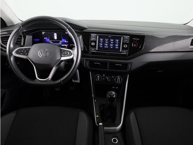 Volkswagen POLO 1.0 TSI Life 95 pk | Navigatie via App | Parkeersensoren | Adaptieve cruise control | LED koplampen |