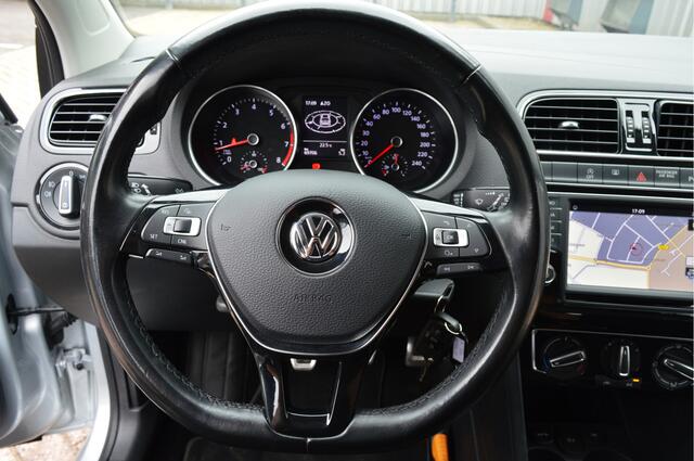 Volkswagen POLO 1.2 TSI Comfortline Business R O.a: Navi, Cruise, Pdc voor en achter, Carplay, 15 inch L.m., Etc... Rijklaar! All-in prijs!