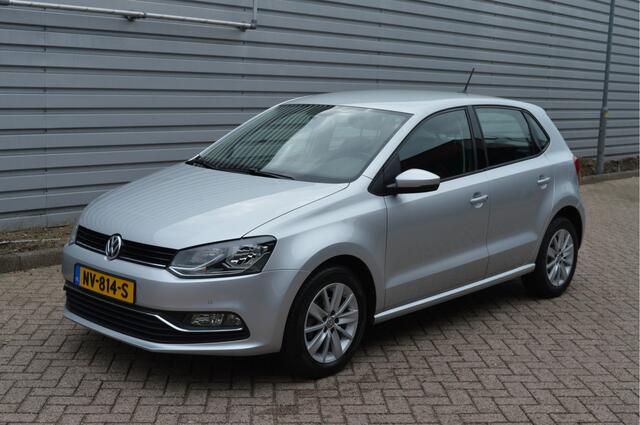 Volkswagen POLO 1.2 TSI Comfortline Business R O.a: Navi, Cruise, Pdc voor en achter, Carplay, 15 inch L.m., Etc... Rijklaar! All-in prijs!
