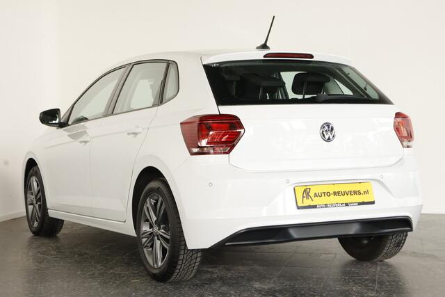 Volkswagen POLO 1.0 MPI Edition / Navi / LMV / Clima / PDC / Stoelverwarming