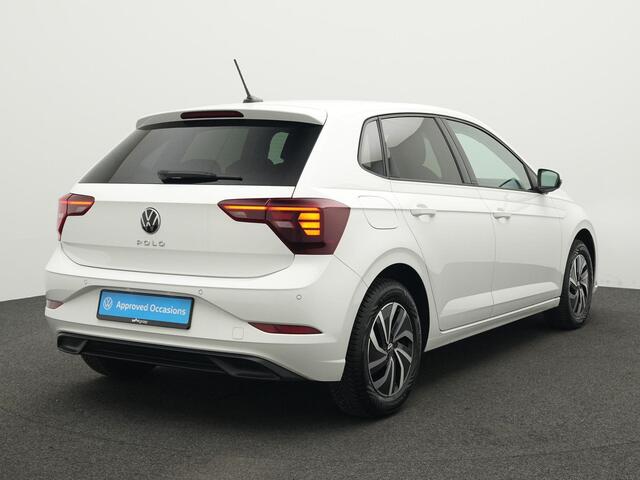Volkswagen POLO 1.0 TSI 95 pk Life Business | LED koplampen | Parkeersensoren voor/achter | Adaptive Cruise | Carplay | 15 inch