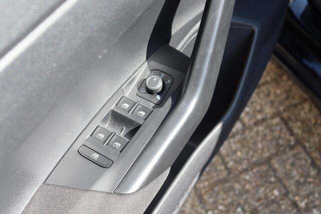 Volkswagen POLO 1.0 TSI Style DSG IQ-Light Virtualcockpit Carplay Navi ACC