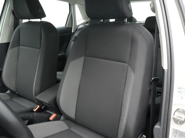 Volkswagen POLO 1.0 TSI 95 pk DSG Life Business | LED koplampen | Adaptive Cruise | Stoelverwarming | Navigatie | Carplay | DAB | 15 inch