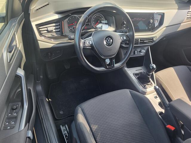 Volkswagen POLO 1.0 TSI 96 PK Comfortline, App connect, Rijklaar met beurt & garantie!
