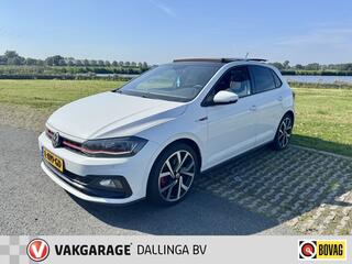 volkswagen-polo-2.0-tsi-gti--pano-