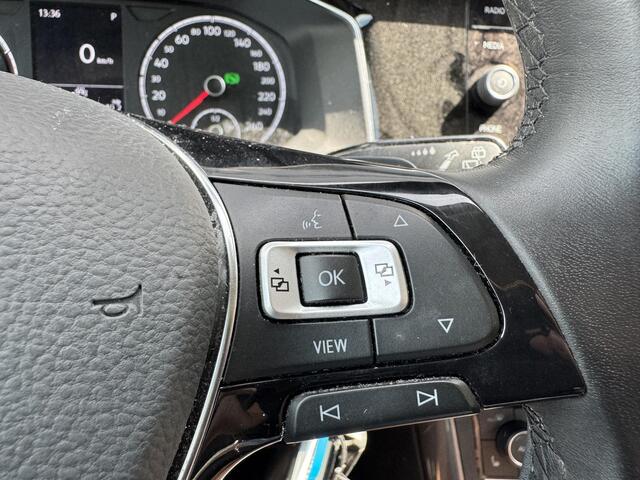 Volkswagen POLO 1.0 TSI DSG Highline Business R | Camera | DAB | Carplay | Lichtmetalen Velgen | Climate Control |
