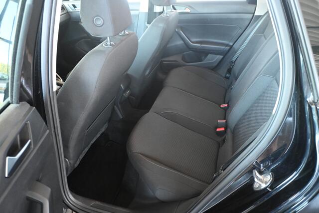 Volkswagen POLO 1.0 TSI Comfortline Airco Adaptieve Cruise Navigatie Apple Carplay Inruil mogelijk