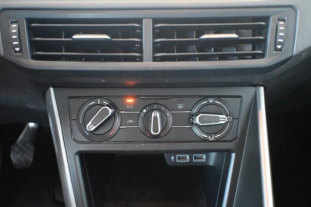 Volkswagen POLO 1.0 TSI Comfortline Airco Adaptieve Cruise Navigatie Apple Carplay Inruil mogelijk