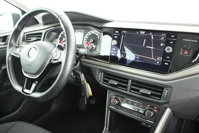 Volkswagen POLO 1.0 TSI 95pk Comfortline Business Navigatie Climate Control Parkeersensoren