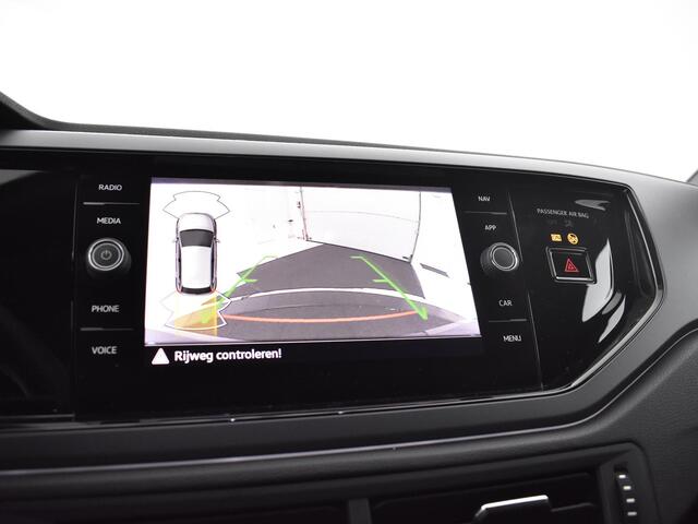 Volkswagen POLO 1.0 Tsi 95pk DSG R-Line · Camera · Apple/Android Car Play · Stoelverwarming · IQ.Light · P-Sensoren · 16'' Inch ·