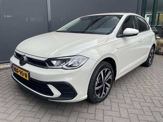 Volkswagen POLO 1.0 TSI Life Edition Airco - Achteruitrijcamera - Parkeersensoren achter - Stuur leder - Multifunctioneel stuurwiel - Cruise control - Climate control - Stoelverwarming - Apple carplay -