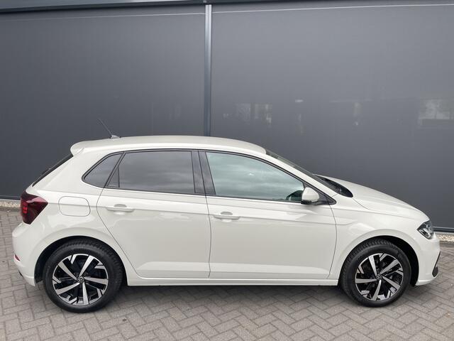 Volkswagen POLO 1.0 TSI Life Edition Airco - Achteruitrijcamera - Parkeersensoren achter - Stuur leder - Multifunctioneel stuurwiel - Cruise control - Climate control - Stoelverwarming - Apple carplay -