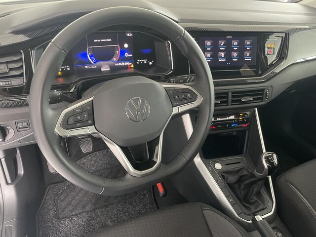 Volkswagen POLO 1.0 TSI Life Edition Airco - Achteruitrijcamera - Parkeersensoren achter - Stuur leder - Multifunctioneel stuurwiel - Cruise control - Climate control - Stoelverwarming - Apple carplay -
