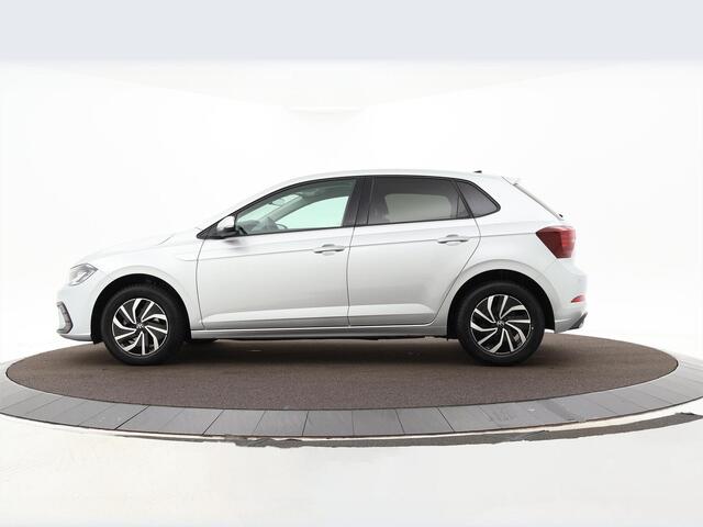 Volkswagen POLO 1.0 Tsi 95pk Life · Apple/Android Car Play · P-Sensoren · ACC · DAB · Airco · 15'' Inch · Garantie t/m 30-06-2026 of 100.000km