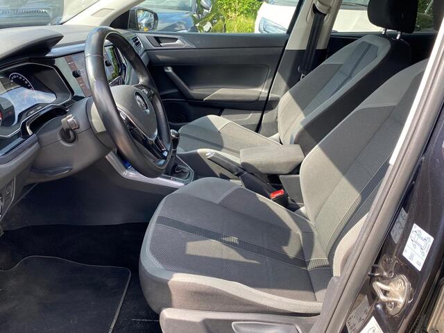 Volkswagen POLO 1.0 TSI Highline / Navi / CarPlay / ACC / DAB / Trekhaak