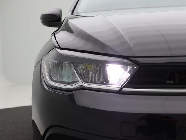Volkswagen POLO 1.0 TSi Life | Adaptive Cruise | Carplay | Camera | Sensoren | Airco | Digitaal Dashboard | 15 Inch | 37.154 Km!