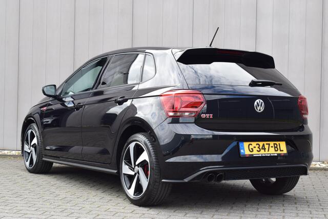 Volkswagen POLO 2.0 TSi 200pk Automaat GTI LED | Carplay | Virtual | Sportstoelen | Keyless | Camera | 17 Inch LMV