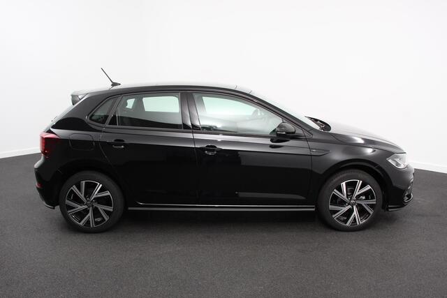 Volkswagen POLO 1.0 TSI DSG R-Line Demo! | Panorama dak Navigatie App Connect Climate Control DAB | LED Parkeer sensoren Camera Cruise control adaptive Lichtmetalen velgen