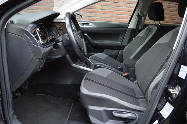 Volkswagen POLO 1.0 TSI Highline Navi Clima CarPlay Pdc